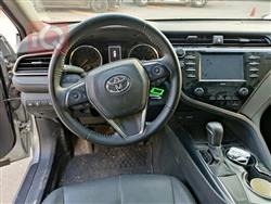 تۆیۆتا کامری